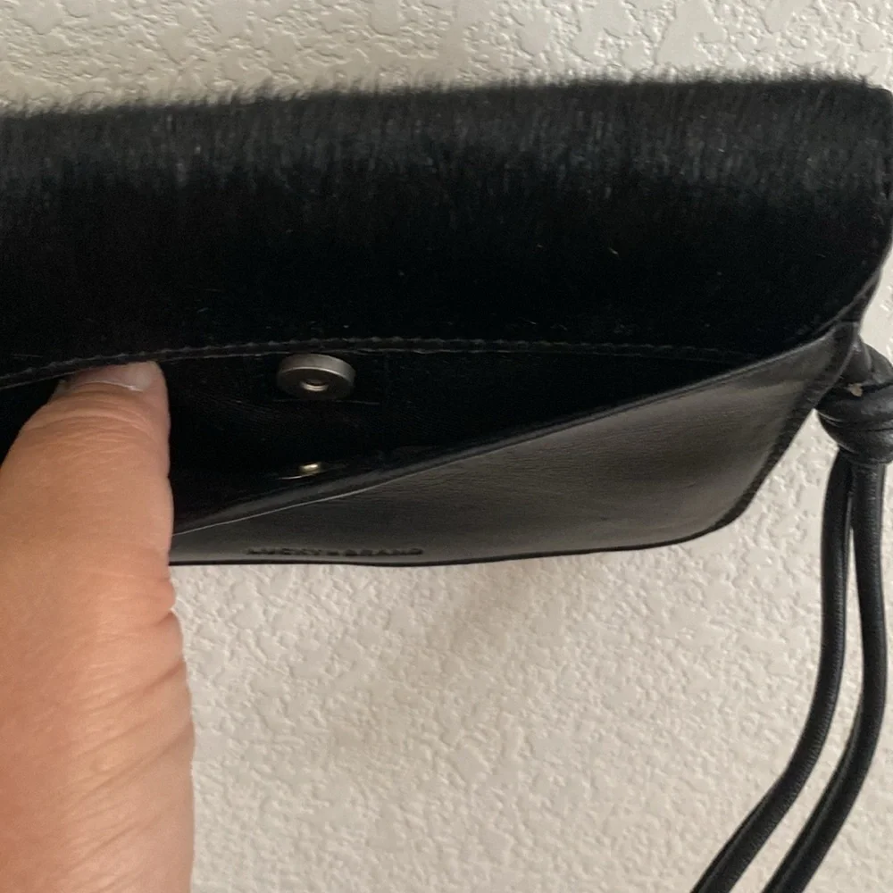 LUCKY BRAND Women’s Black Crossbody Bag with Easy Sliding Adjustable Strap